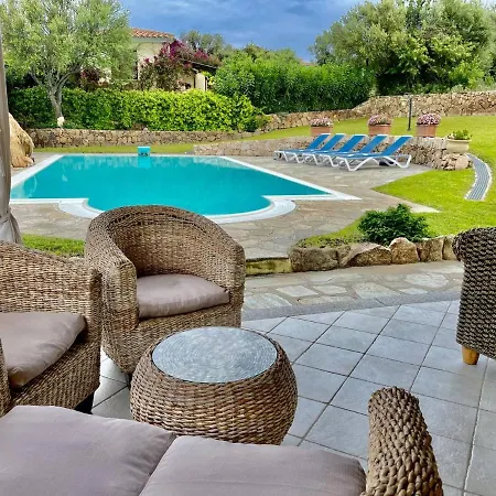Bellissima Alessandra Grande Piscina Privata Giardino Bq Posto Auto Tanaunella