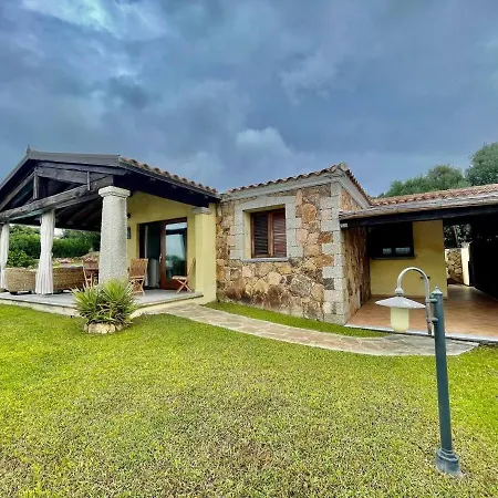 Villa Bellissima Alessandra Grande Piscina Privata Giardino Bq Posto Auto Tanaunella