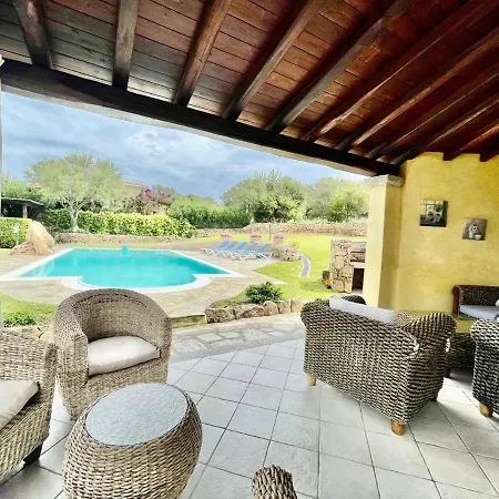 Bellissima Alessandra Grande Piscina Privata Giardino Bq Posto Auto Tanaunella