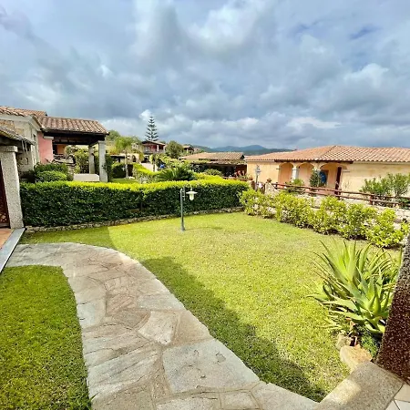 Villa Bellissima Alessandra Grande Piscina Privata Giardino Bq Posto Auto Tanaunella