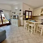 Bellissima Alessandra Grande Piscina Privata Giardino Bq Posto Auto Villa Tanaunella