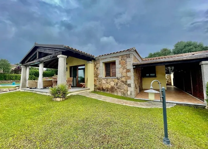 Villa Bellissima Alessandra Grande Piscina Privata Giardino Bq Posto Auto Tanaunella