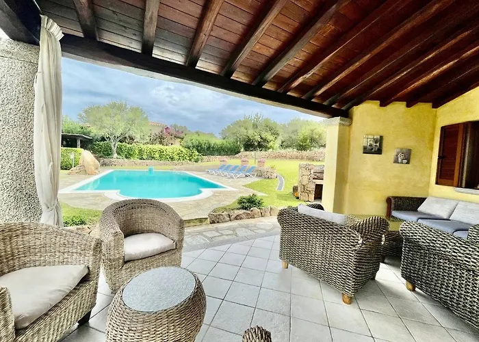 Bellissima Alessandra Grande Piscina Privata Giardino Bq Posto Auto Tanaunella